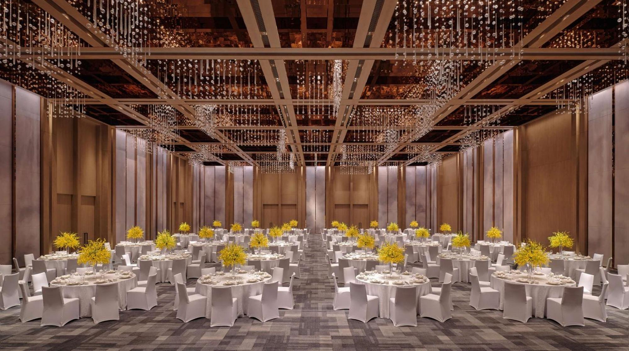 Conrad Shenzhen, The First Art Museum Hotel In Greater Bay Area With The Stunning Bay And Sunset View In The Hotel Terrace Exteriér fotografie